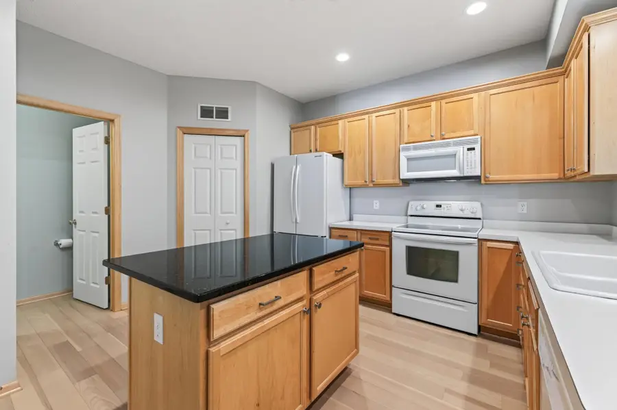 12155 Vermillion Street Ne #F, Blaine, MN 55449 - #3