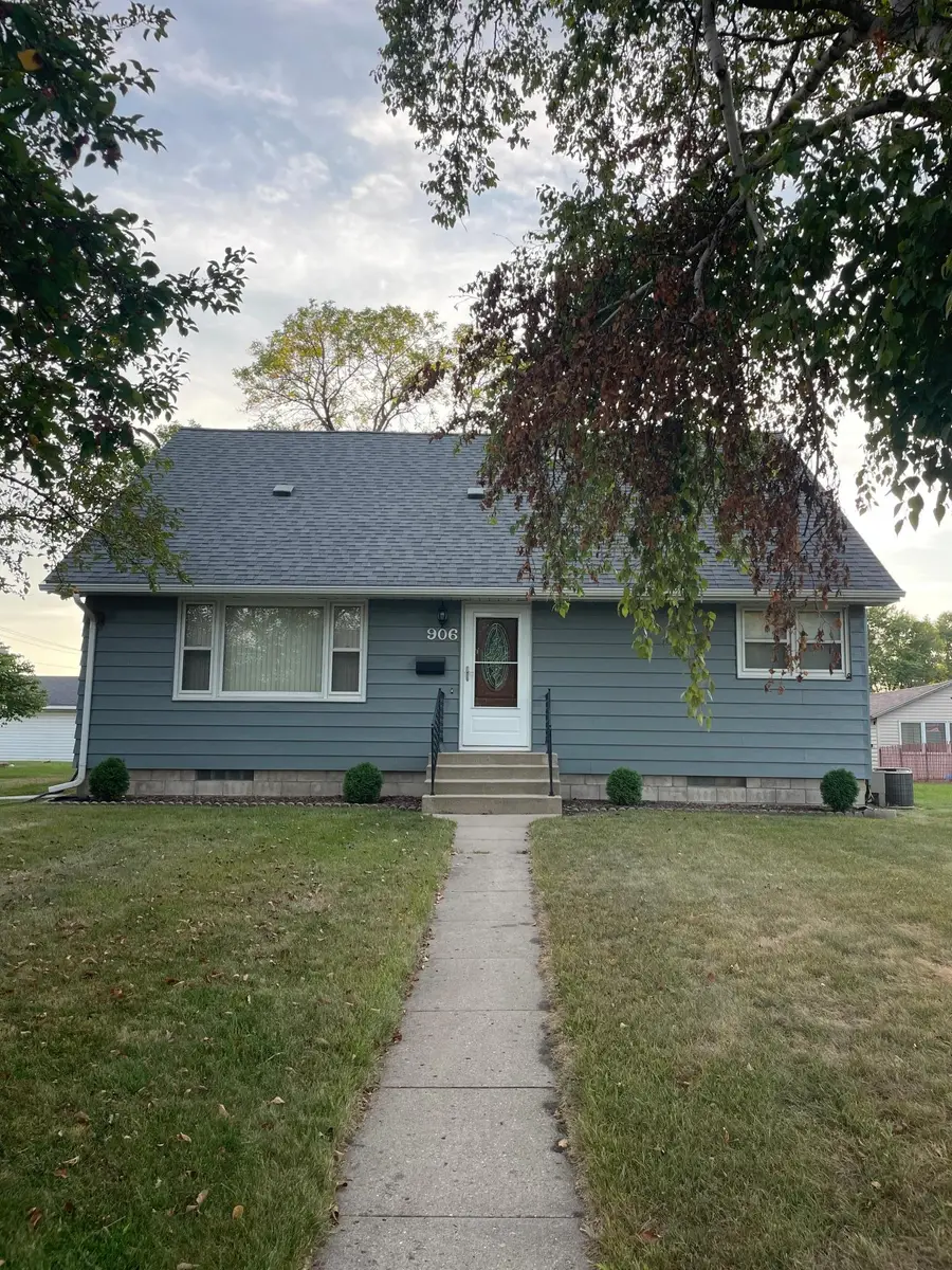 906 15th Street S, Benson, MN 56215 - #2