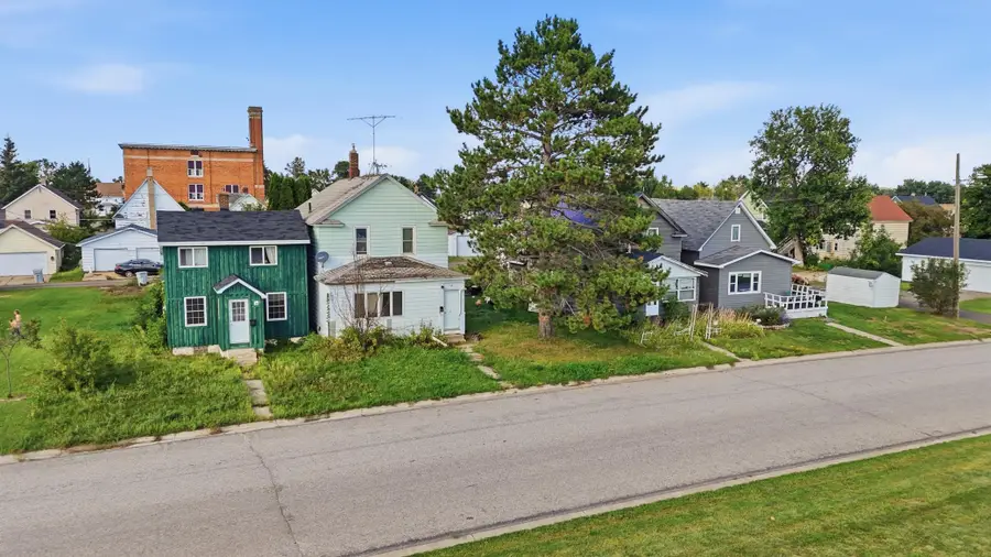 20 6th Street Sw, Chisholm, MN 55719 - #3