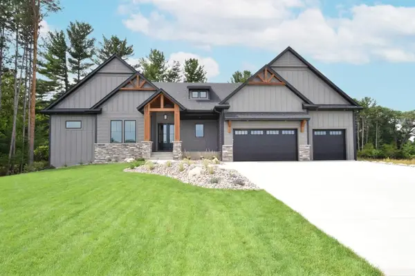 17974 Staples Street Ne, Ham Lake, MN 55304