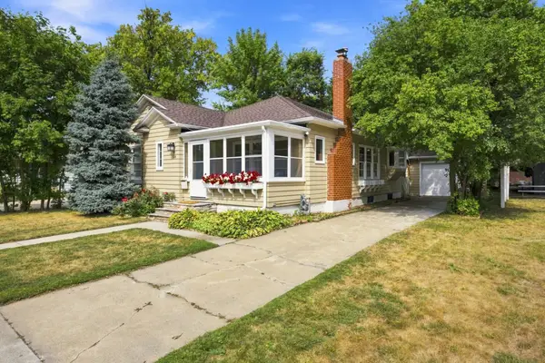 514 4th Avenue S, Moorhead, MN 56560