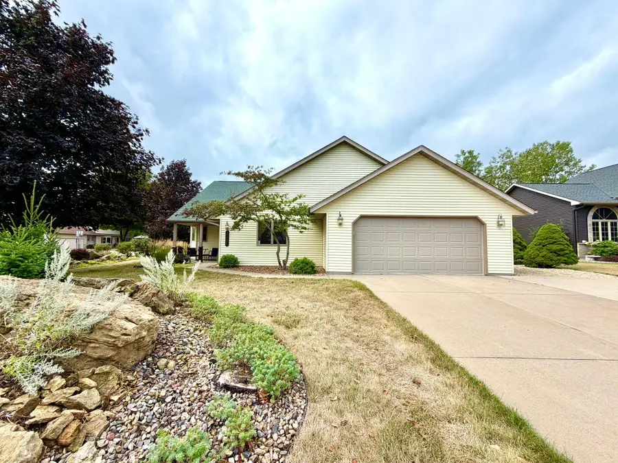 2520 Sunny Meadow Lane, Red Wing, MN 55066 - #2