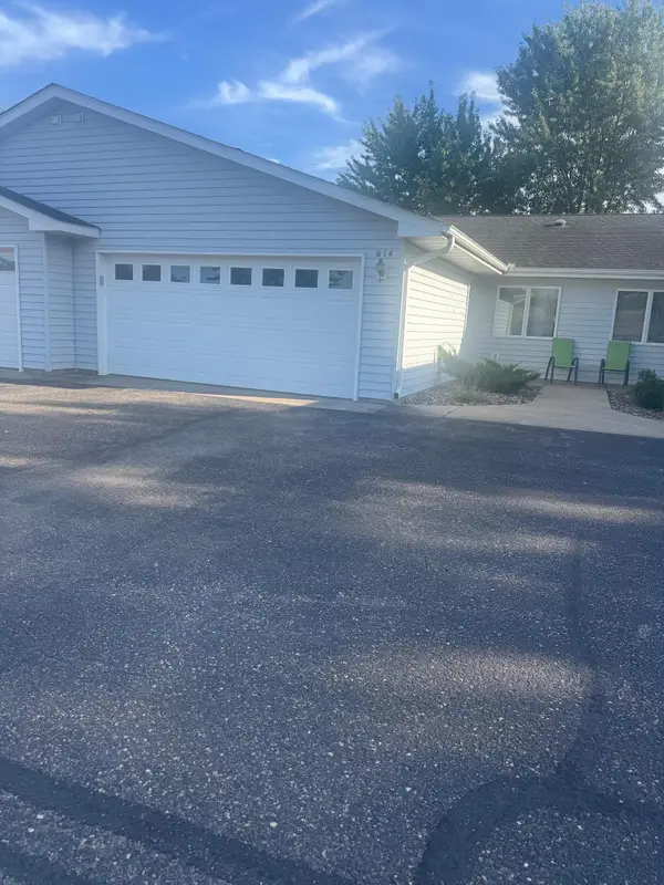 614 Raymond Street #9B, Somerset, WI 54025