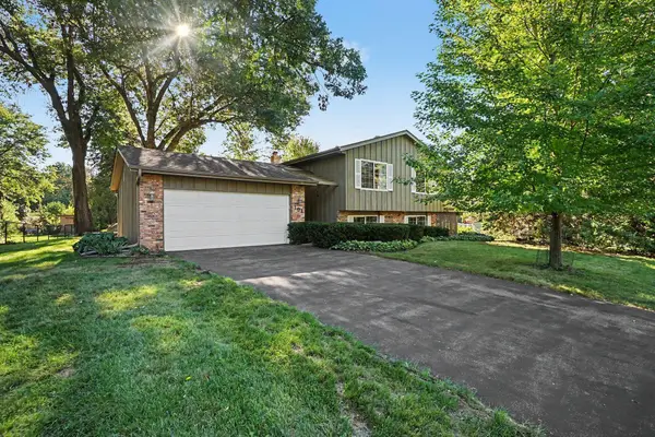 104 Sweetwater Drive, Apple Valley, MN 55124