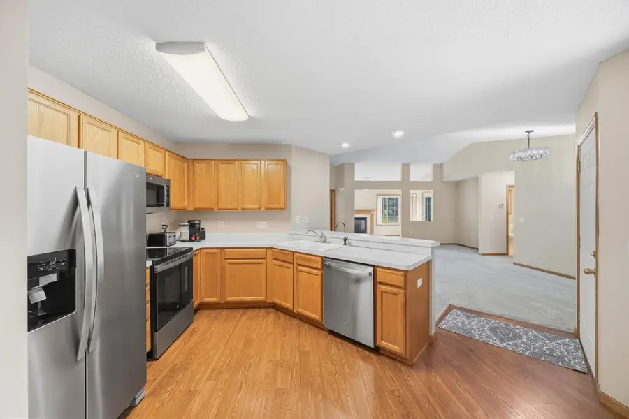 817 Greensview Court Nw, Hutchinson, MN 55350 - #3