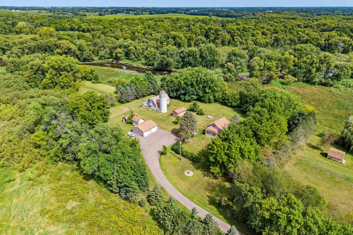 4250 35th Street Sw, Waverly, MN 55390 - #1