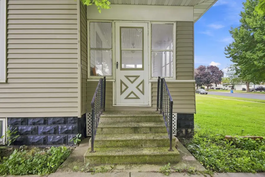 403 W Main Street, Blooming Prairie, MN 55917 - #2
