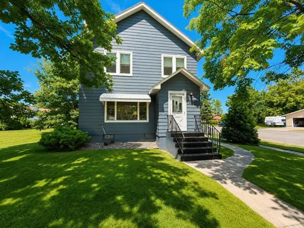502 W 3rd Avenue, Keewatin, MN 55753