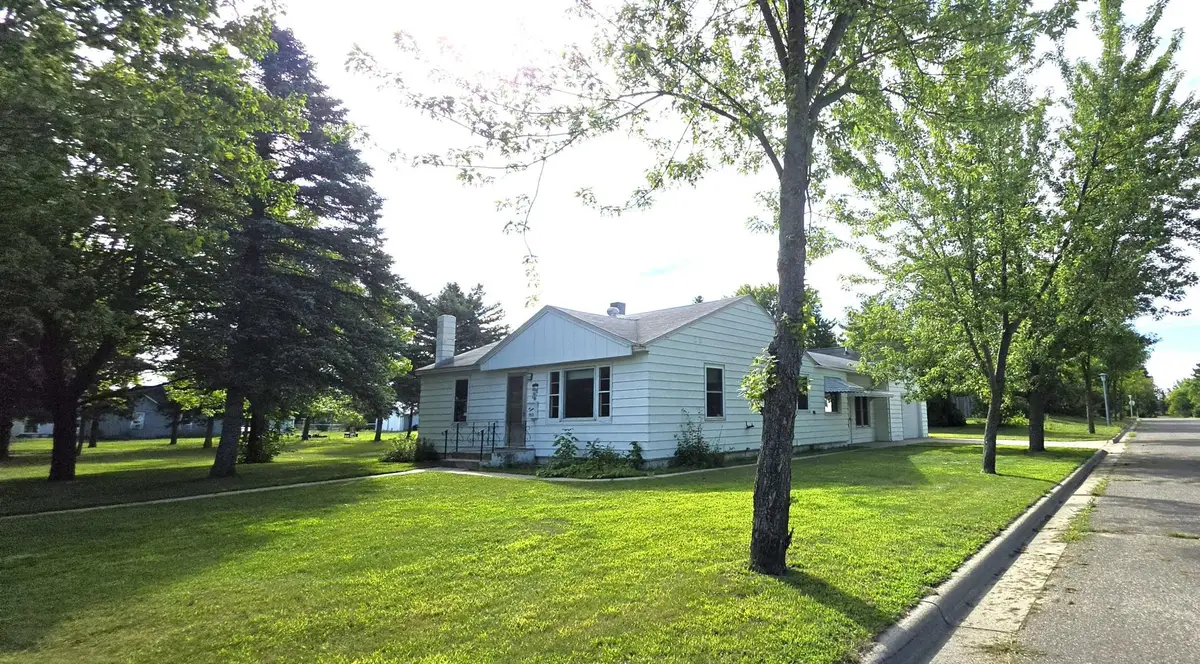 702 Forest Avenue Se, Staples, MN 56479 - #1