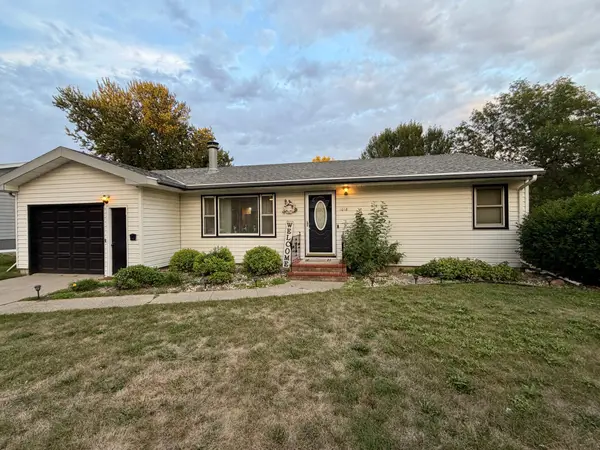 1018 N Elm Street, Luverne, MN 56156