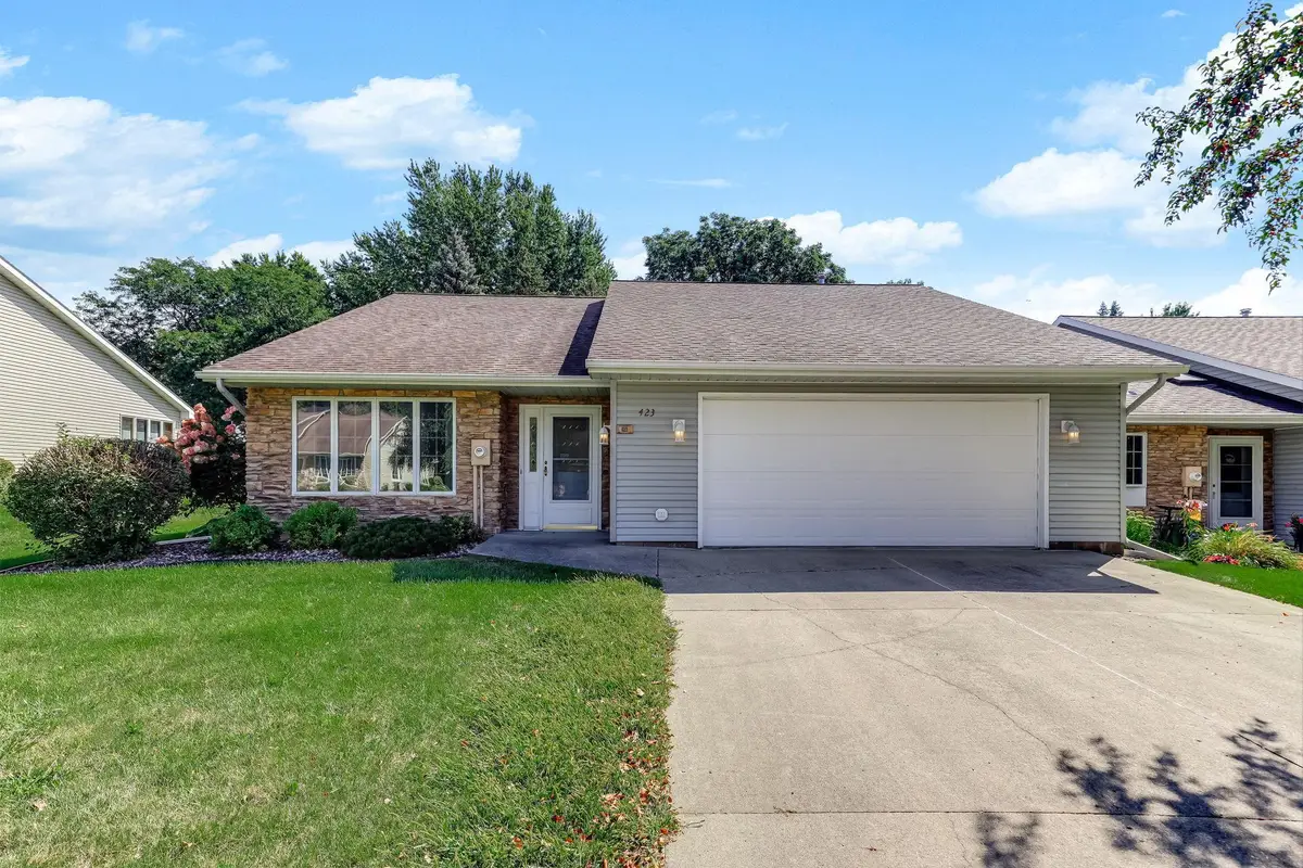 423 Tischler Avenue Se, Faribault, MN 55021 - #1