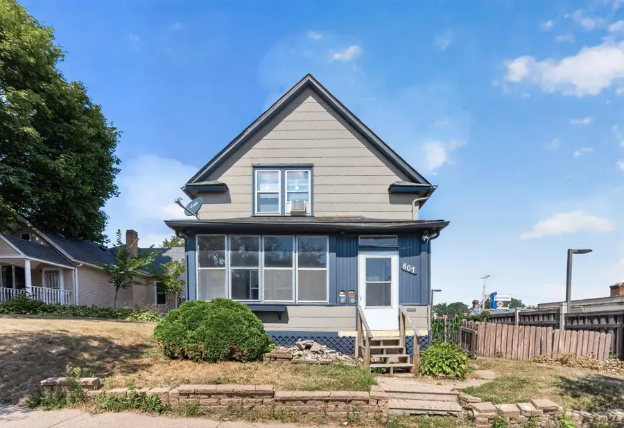 807 Case Avenue, Saint Paul, MN 55106 - #2