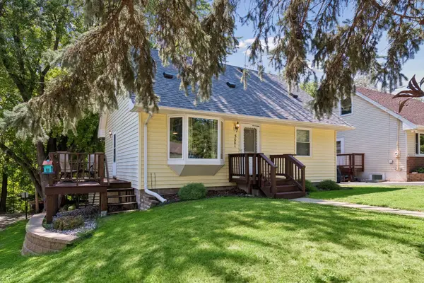 5001 Rosedale Road, Mound, MN 55364