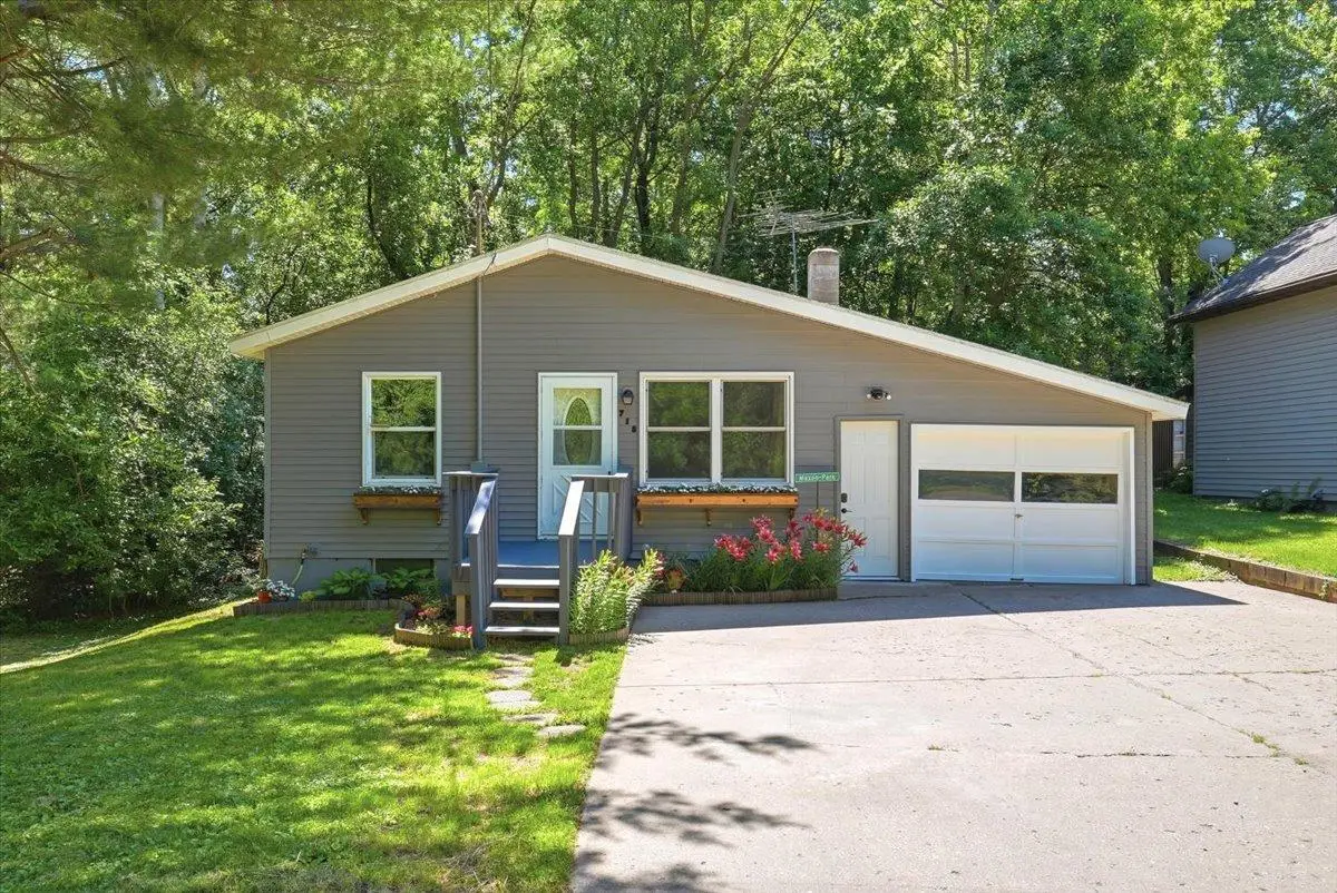 718 Wisconsin Avenue, Amery, WI 54001 - #1