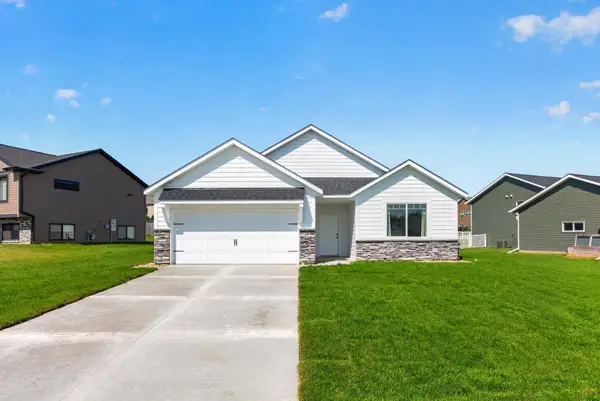 1792 Brandt Drive Ne, Byron, MN 55920