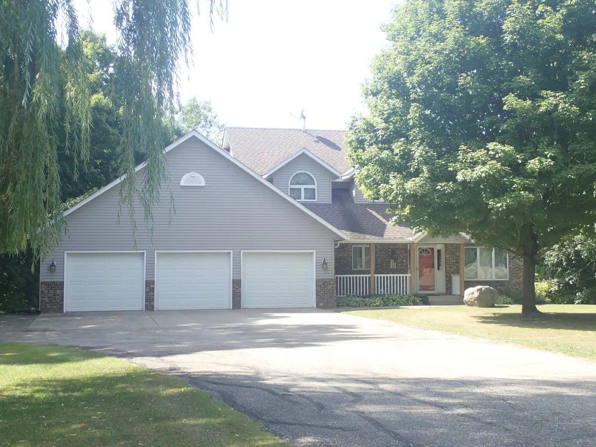 335 Desoto Avenue Sw, Buffalo, MN 55313 - #1