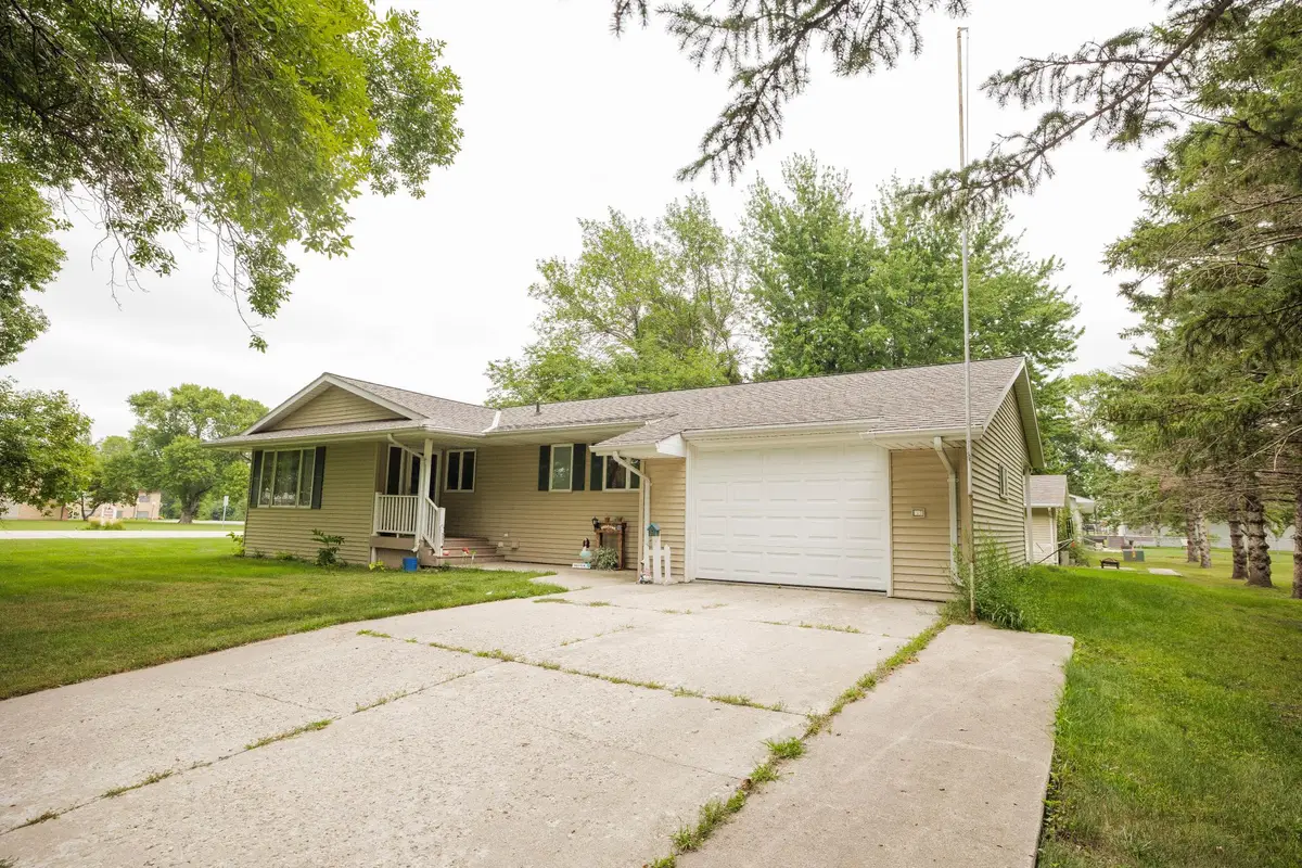 500 2nd Street E, Chokio, MN 56221 - #1