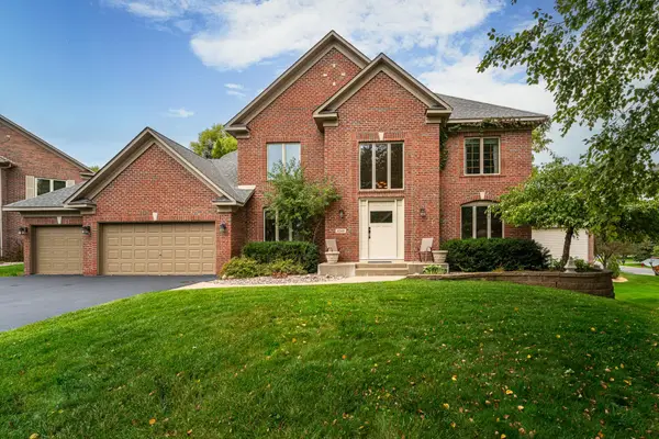 8348 Foxberry Drive, Savage, MN 55378