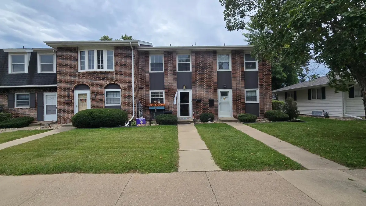 1513 5th Avenue Nw, Austin, MN 55912 - #1