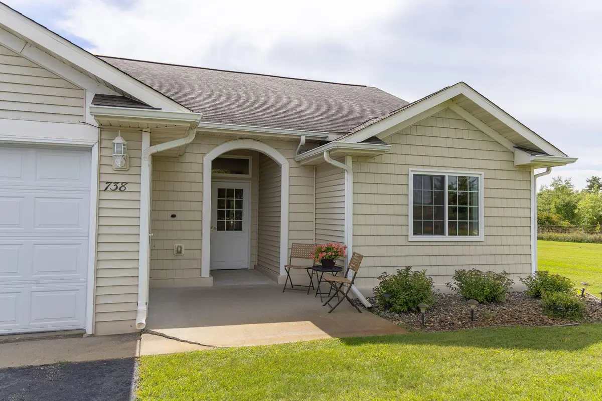 738 35th Street Nw, Bemidji, MN 56601 - #1
