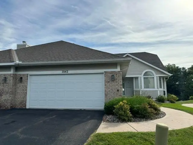 7043 Oak Pointe Curve, Bloomington, MN 55438 - #1