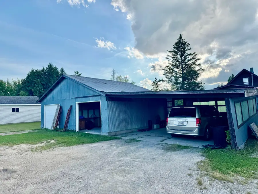 102 5th Avenue Se, Baudette, MN 56623 - #3