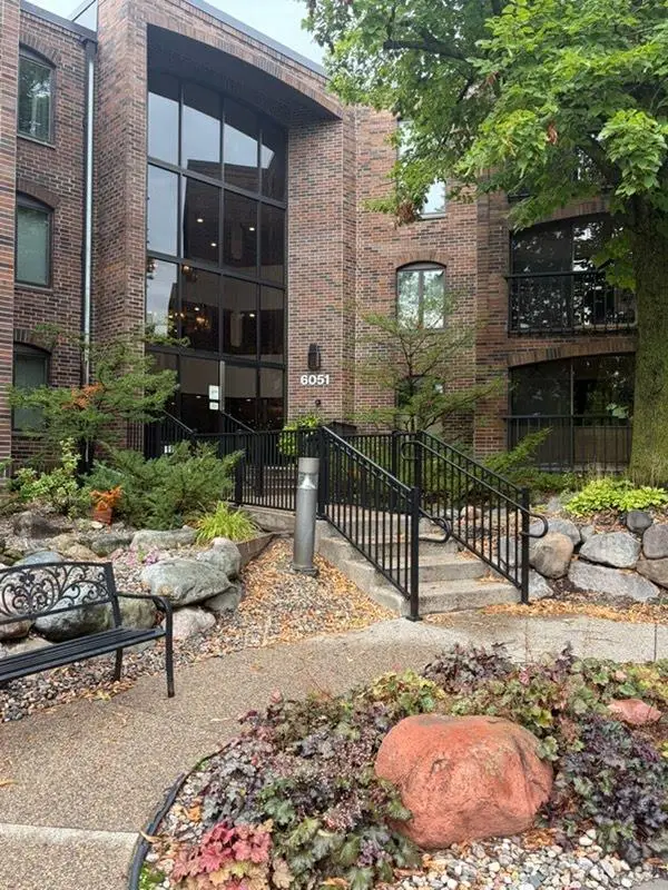6051 Laurel Avenue #214, Golden Valley, MN 55416 - #1