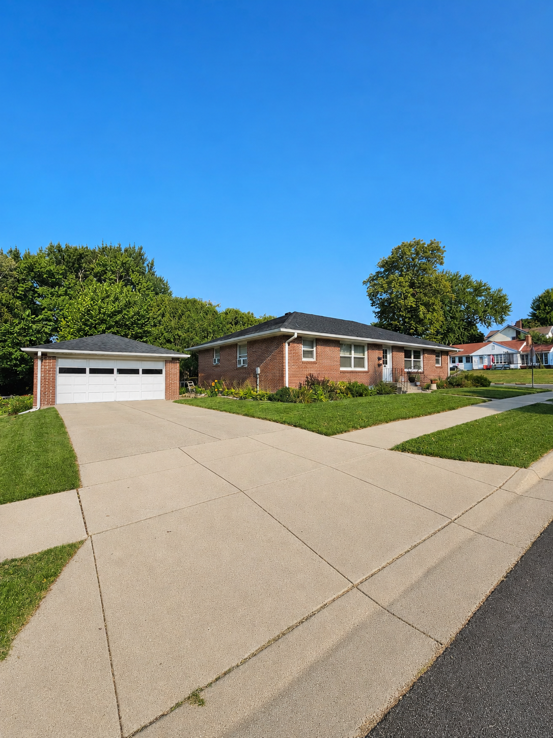 214 1st Avenue Nw, New Prague, MN 56071 - #1