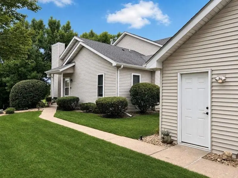 10295 Arrowwood Drive, Eden Prairie, MN 55347 - #3