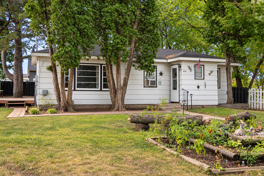 308 Roosevelt Street, Alexandria, MN 56308 - #3