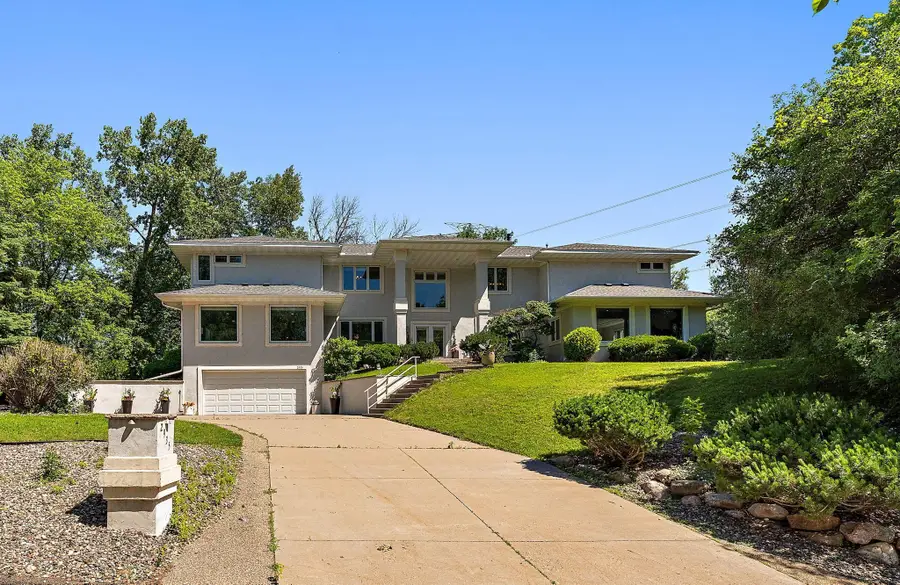 2935 Minnehaha Curve E, Minnetonka, MN 55391 - #2