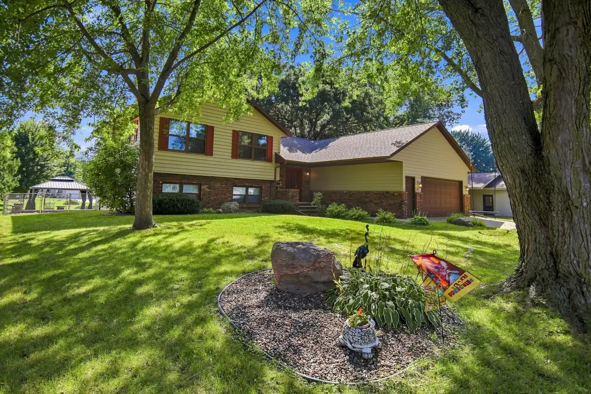 625 16th Street Sw, Owatonna, MN 55060 - #1