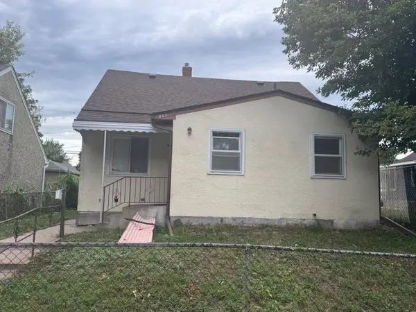 841 Case Avenue, Saint Paul, MN 55106