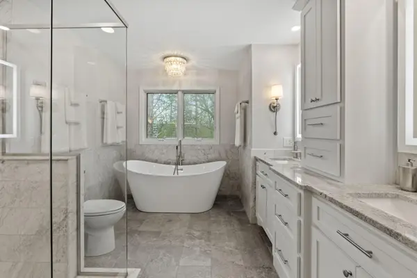 5811 Shannon Drive, Edina, MN 55439