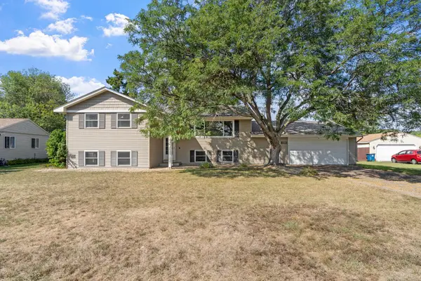 11833 Kentucky Avenue N, Champlin, MN 55316