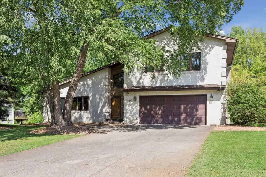 20 Deer Hills Drive, North Oaks, MN 55127 - #2