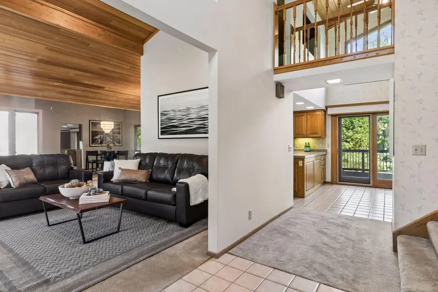 20 Deer Hills Drive, North Oaks, MN 55127 - #3
