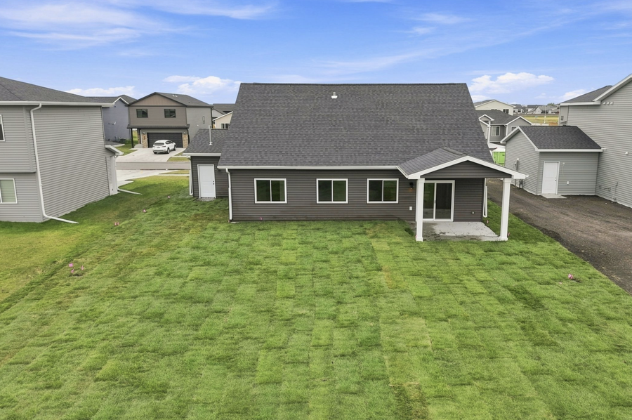 6281 86th Avenue S, Horace, ND 58047 - #2