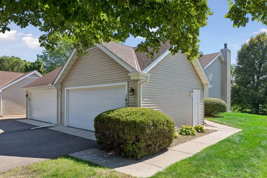10237 Arrowwood Drive, Eden Prairie, MN 55347 - #3