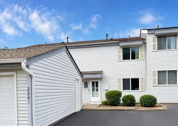2281 Pond Avenue, Maplewood, MN 55119