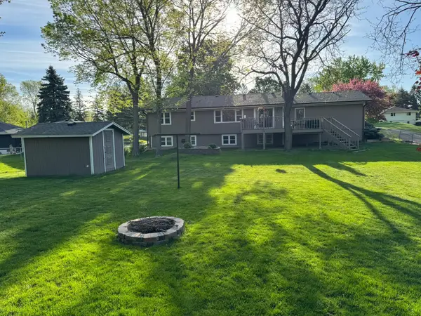 1755 Ithaca Lane N, Plymouth, MN 55447