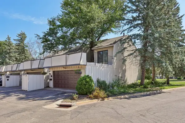 5815 Lake Curve Lane, Brooklyn Center, MN 55429