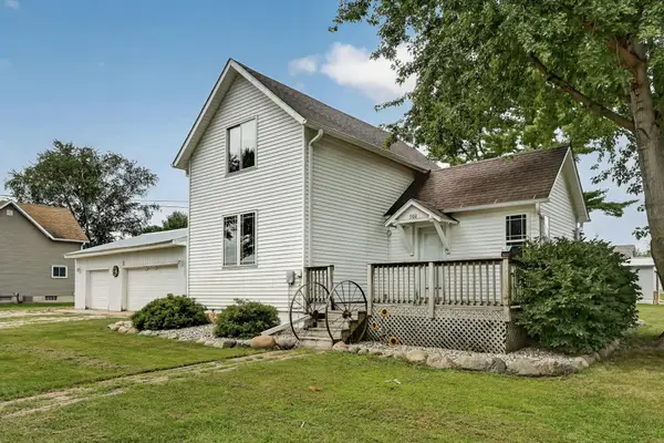500 Center Avenue S, Hayfield, MN 55940