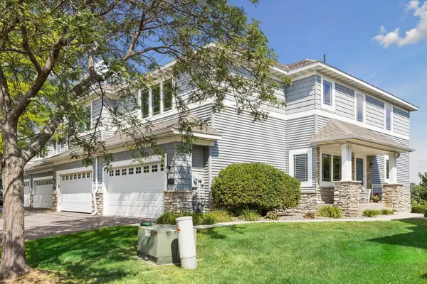 2711 Spy Glass Drive, Chaska, MN 55318