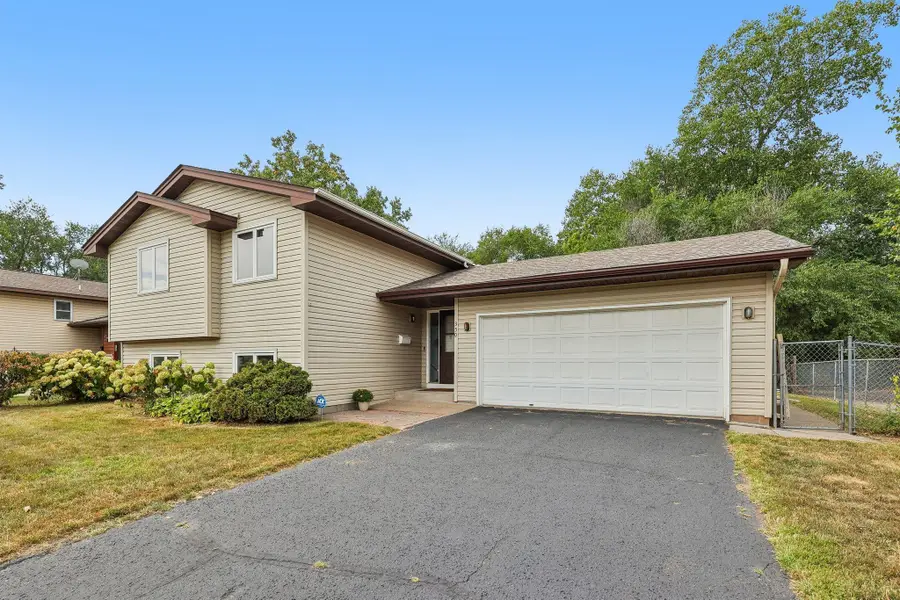 350 Fillmore Street Ne, Minneapolis, MN 55413 - #2