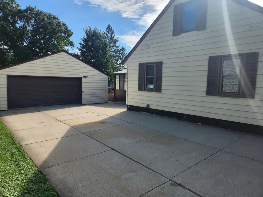 2010 3rd Avenue Ne, Austin, MN 55912 - #3