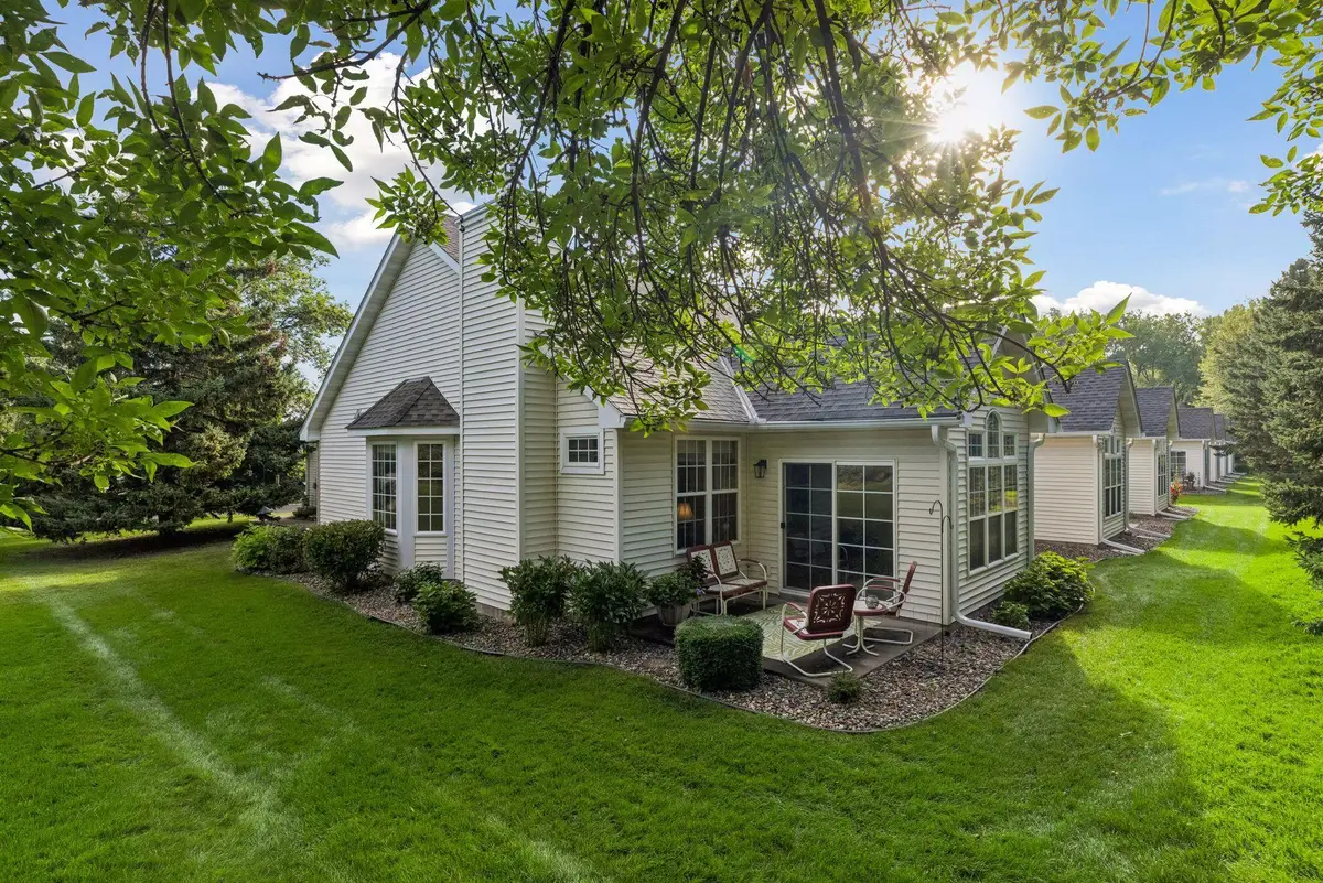 7290 Bordner Drive, Inver Grove Heights, MN 55076 - #1