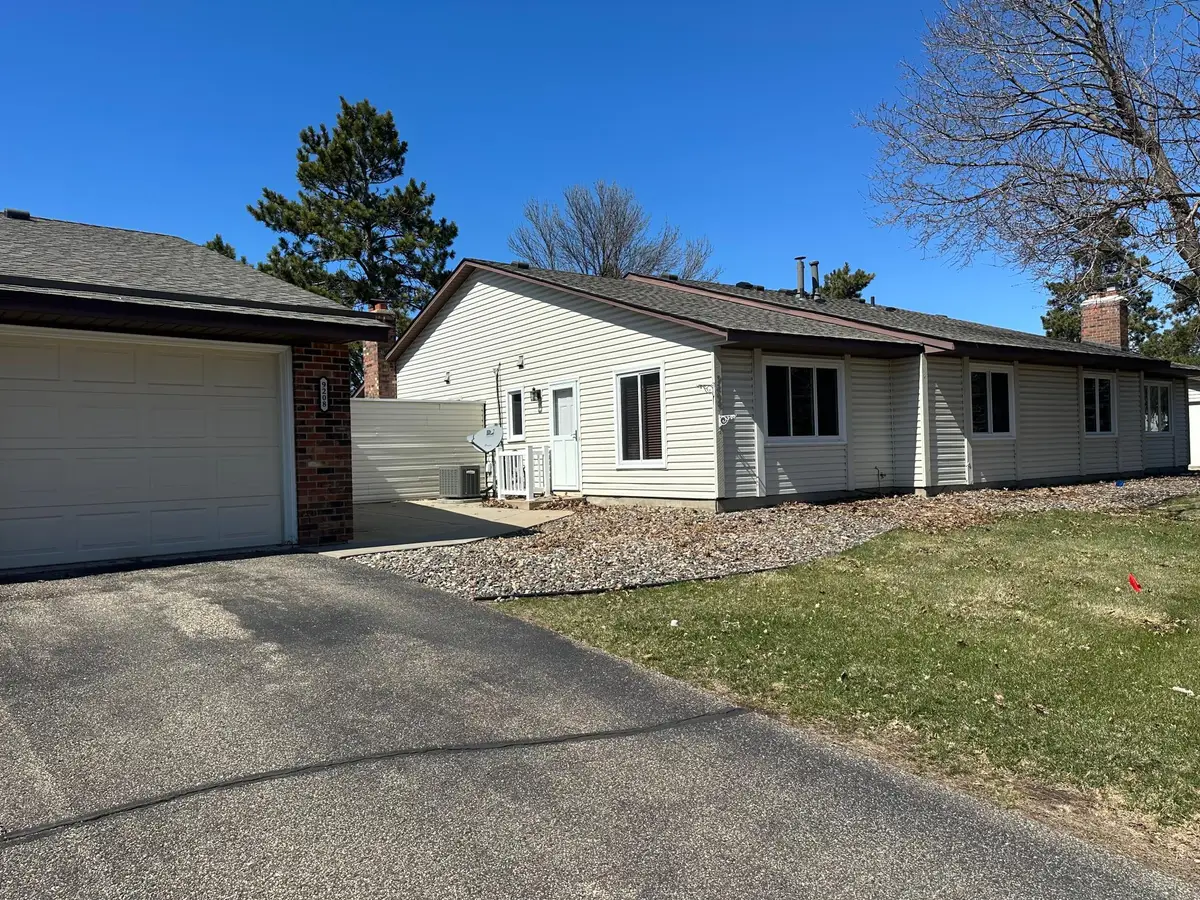 9208 Indian Boulevard S, Cottage Grove, MN 55016 - #1