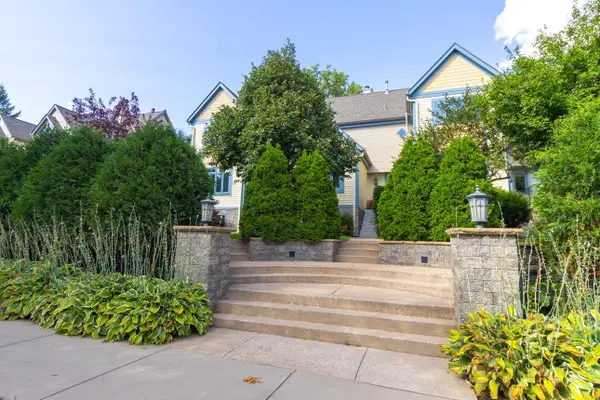 719 Summit Avenue, Saint Paul, MN 55105