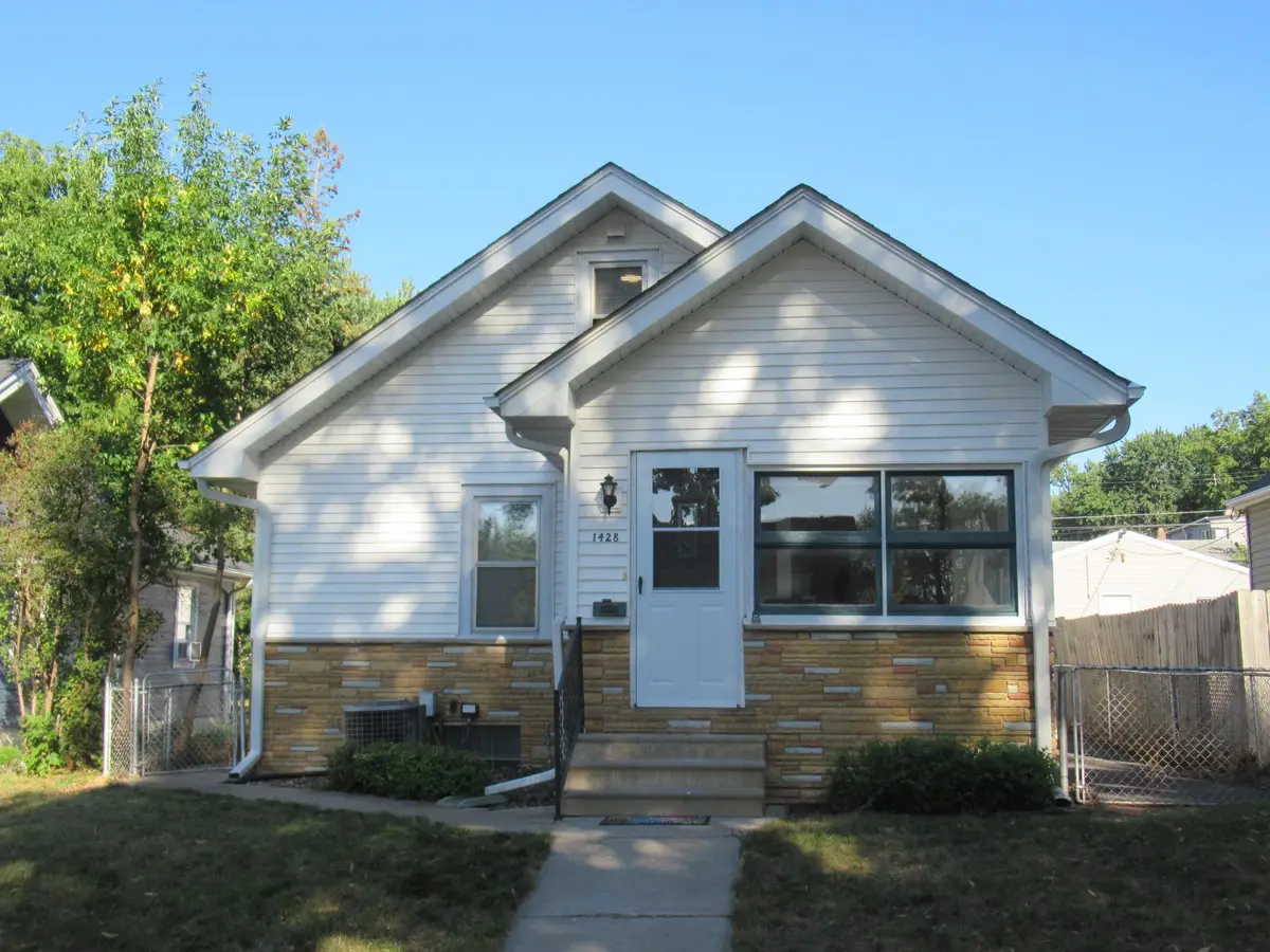 1428 Hazel Street N, Saint Paul, MN 55119 - #1
